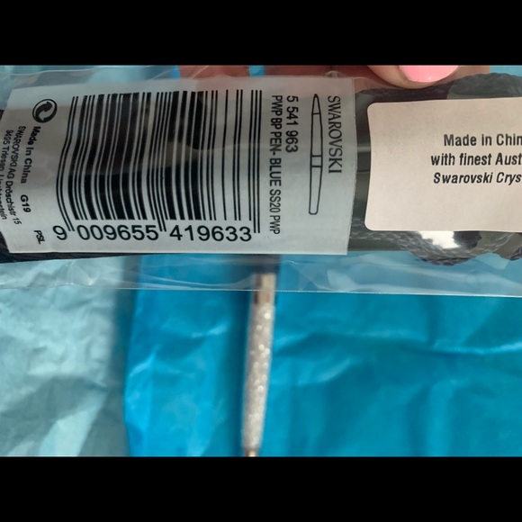 COPY - Swarovski Blue Pen - Picture 2 of 4